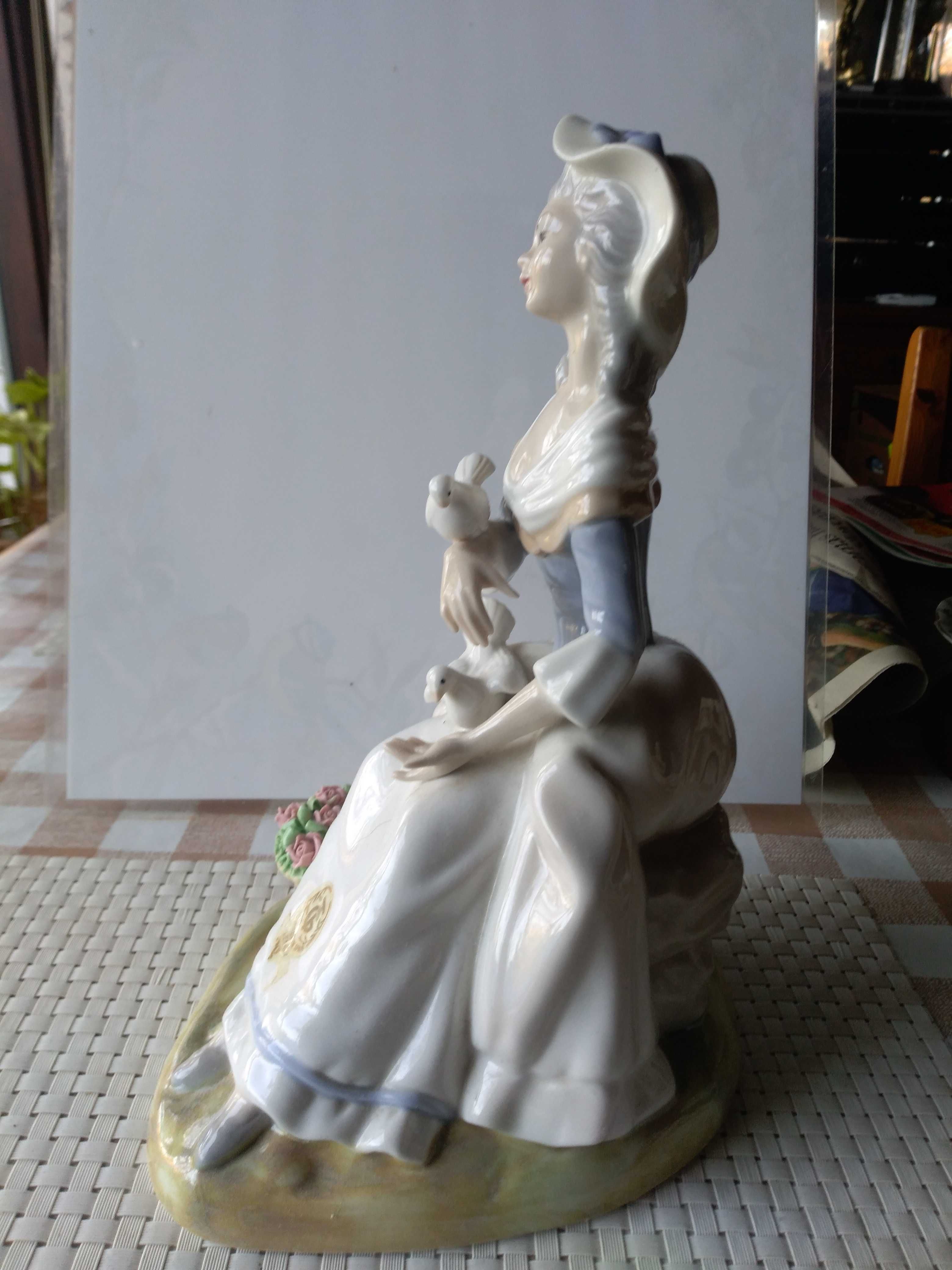 Figurki z porcelany