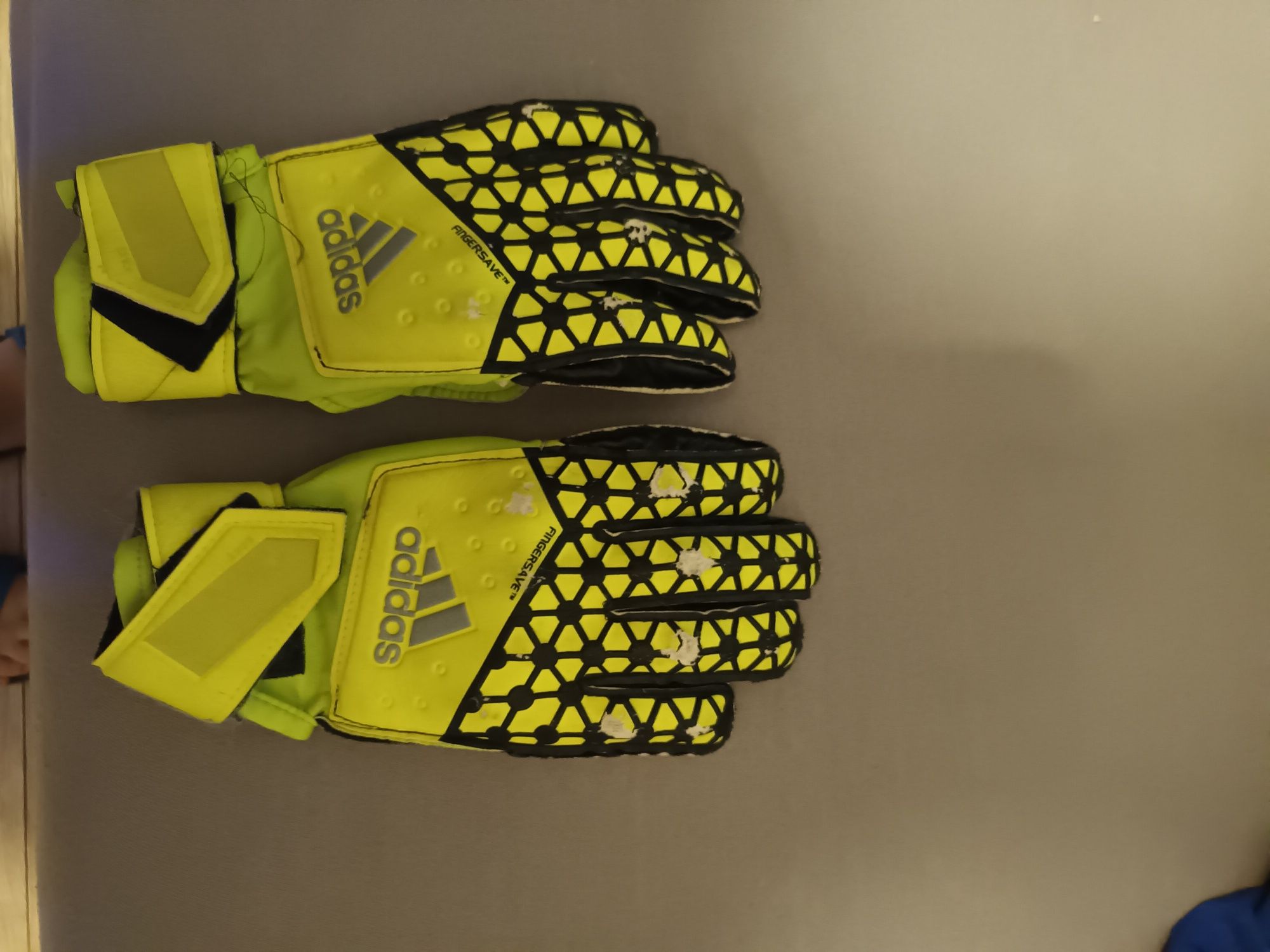 Rękawice piłkarskie adidas żółte