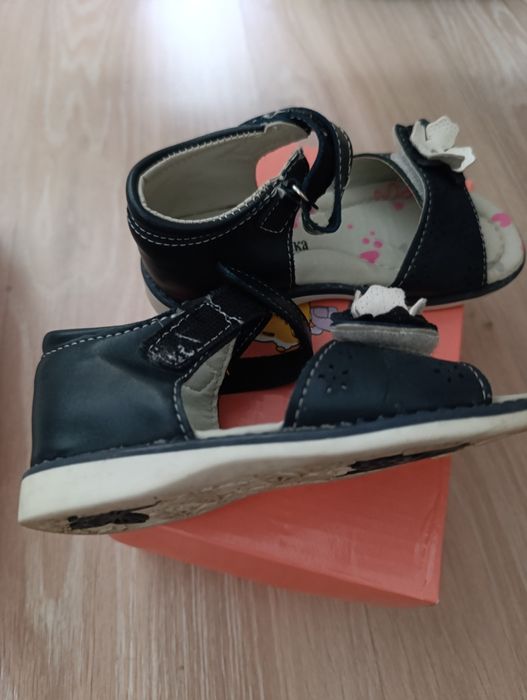 Босоніжки 26 р Шалунишка