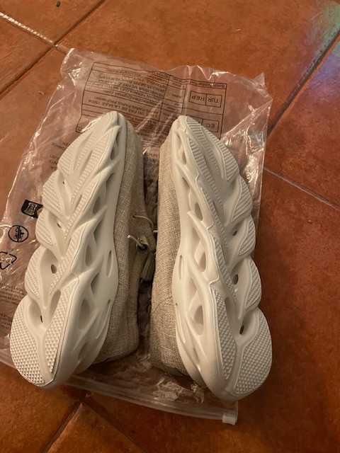 "Novos" Sapatos Casual