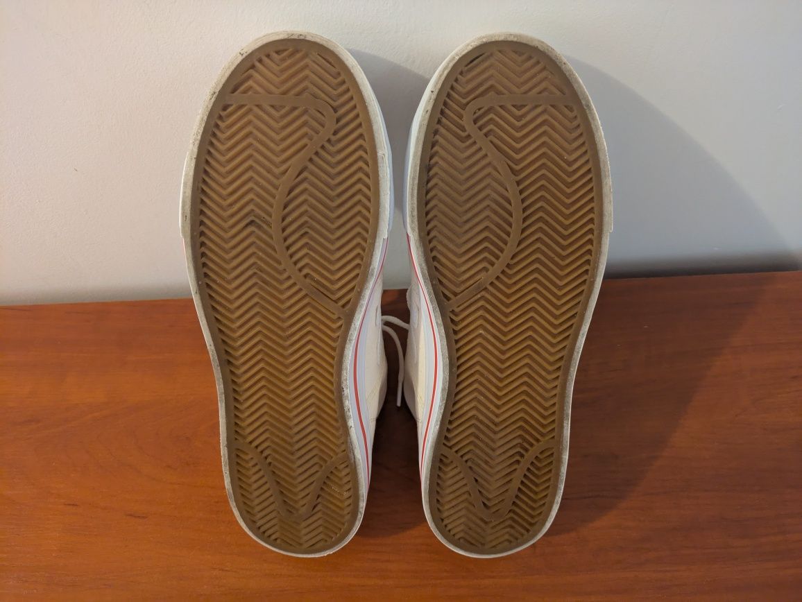 Trampki "New Balance" rozmiar 42,5, nowe, biały. Polecam.