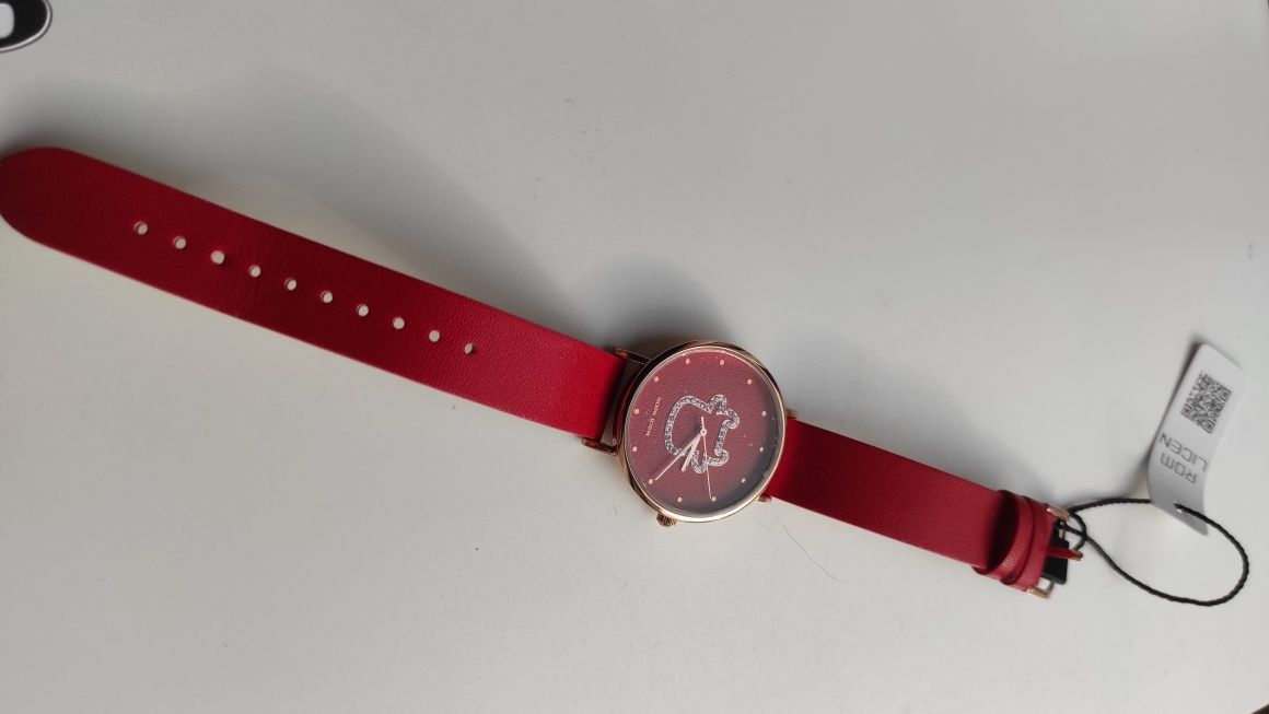 Zegarek czerwony z błyszczącymi kamykami ROMLICEN