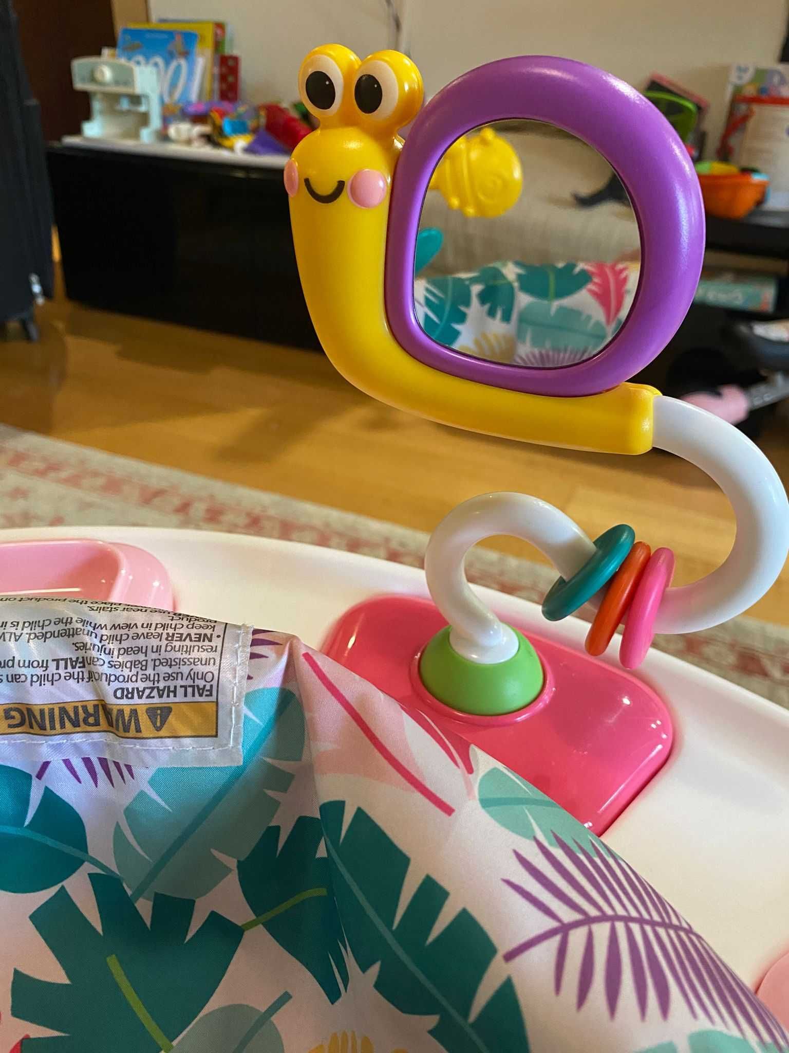 Trampolim/mesa de bébé com brinquedos sensoriais NOVO