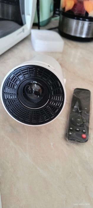 Проектор LED мультимедіа