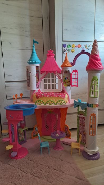 Duży Pałac  Dremtopia z windą dla lalek Pałac Krainy Słodkosci