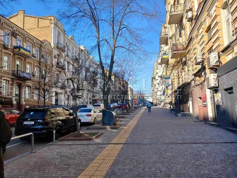 Продаж 3к в центрі міста Н 3,78м Чикаленка Євгена (Пушкінська) 12а