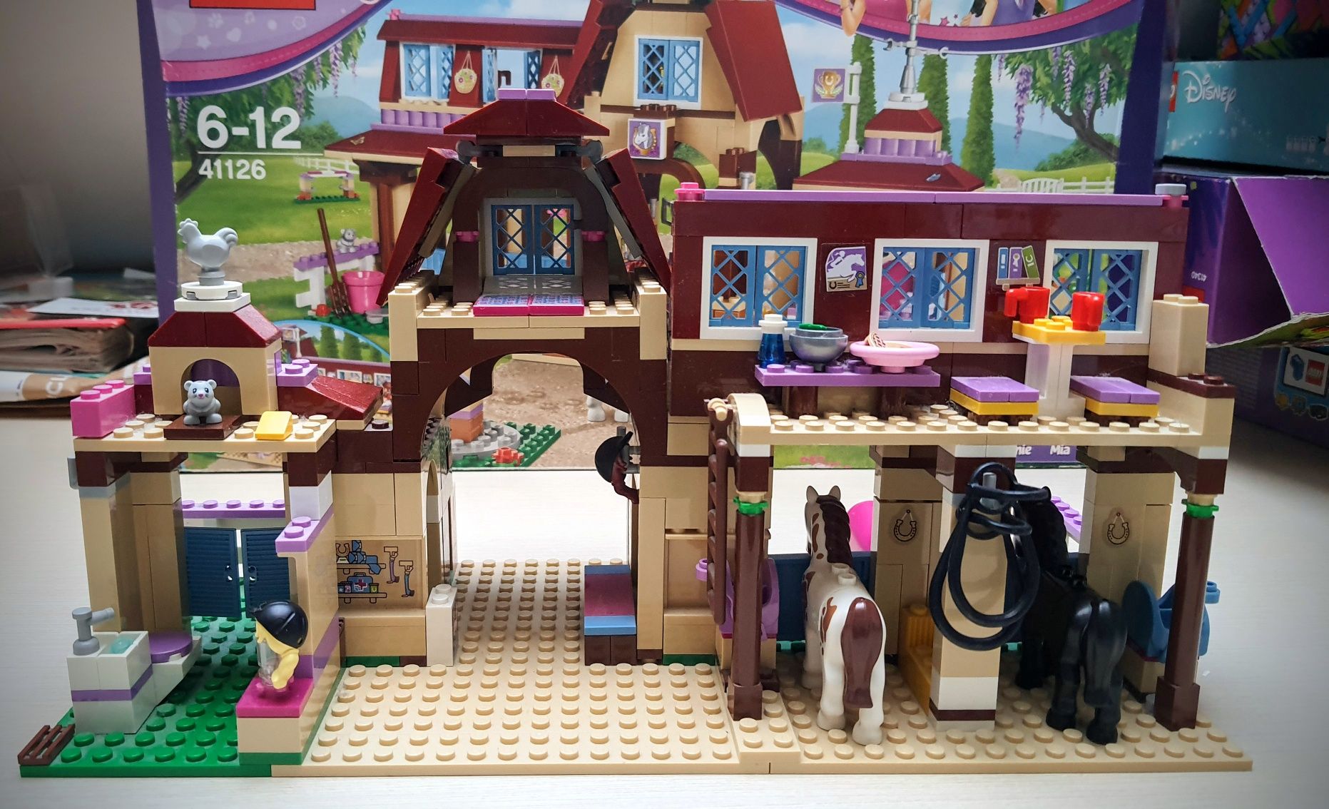 Lego Friends Stajnia 41126