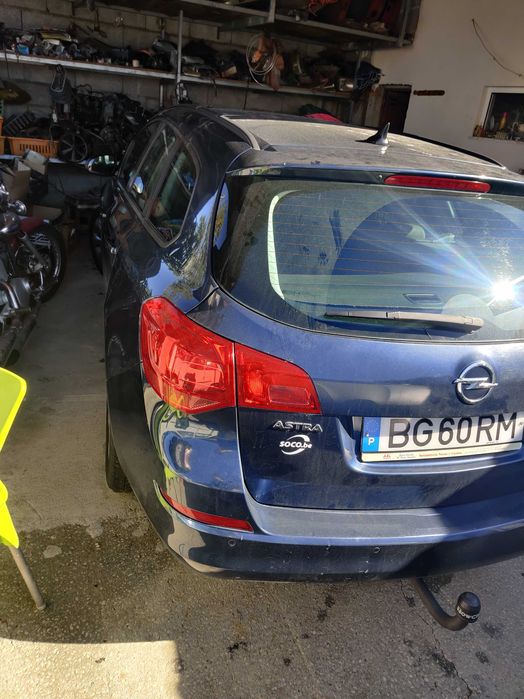 Opel astra sport tourer
