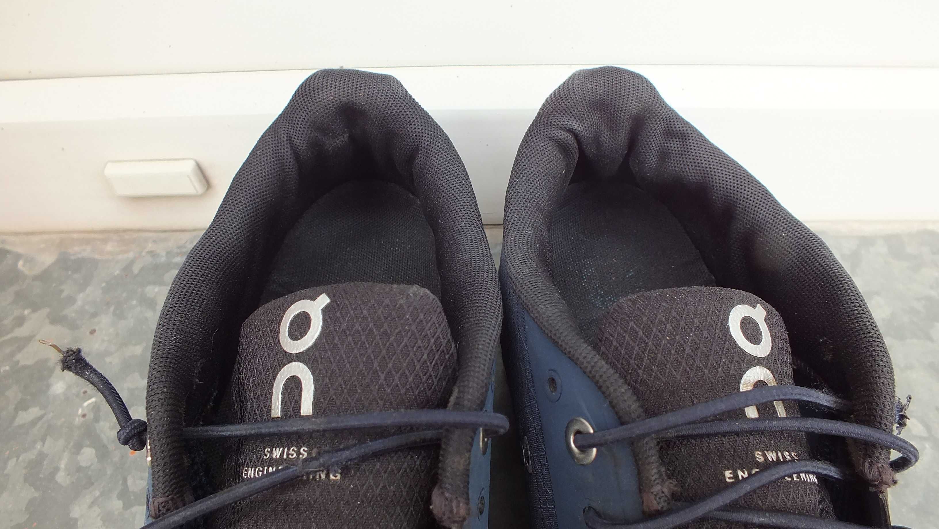 Super buty sportowe  szwajcarska marka QN roz 42,5