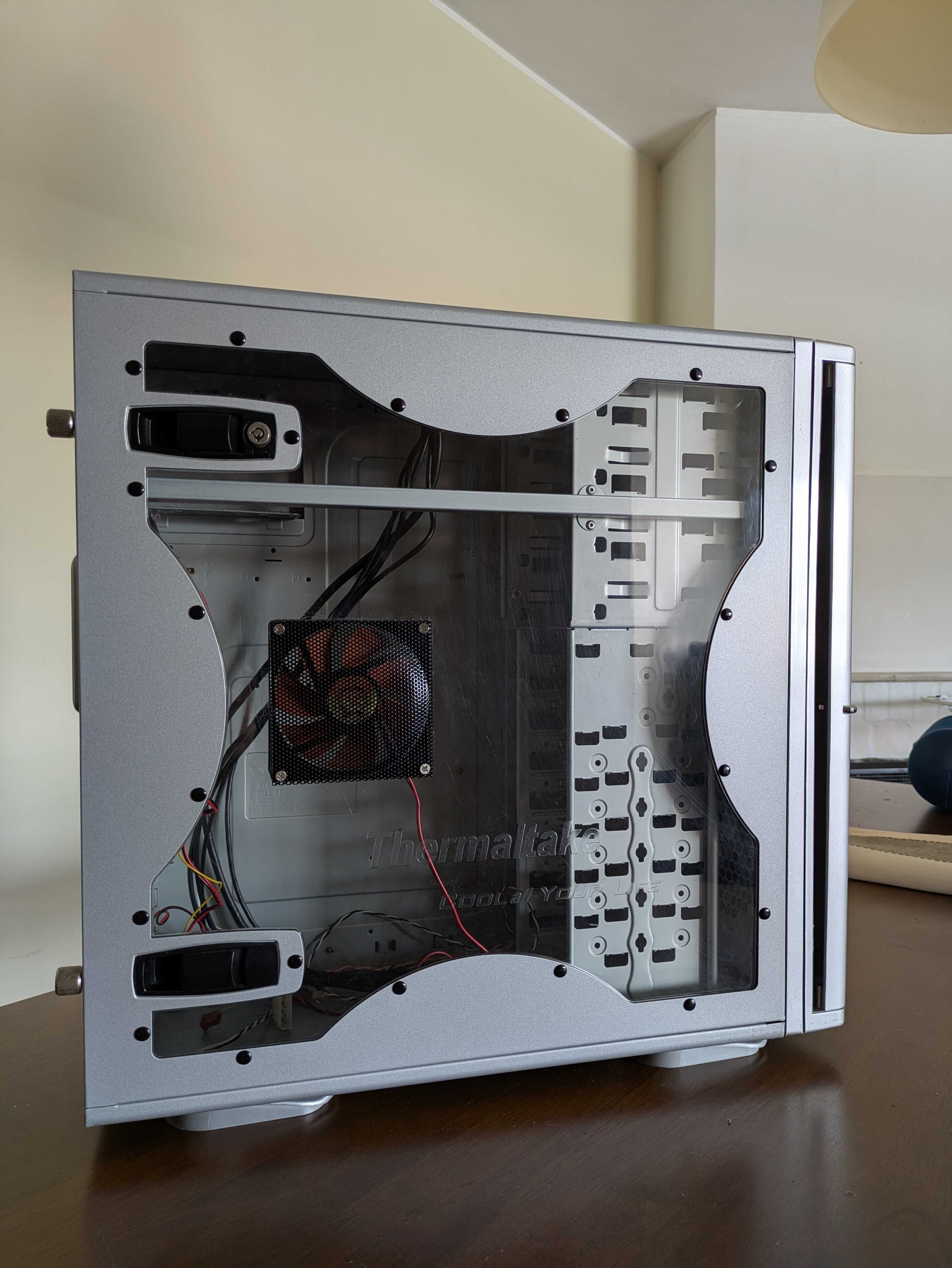 Caixa PC Thermaltake Soprano (Mid Tower) - Sem Fonte