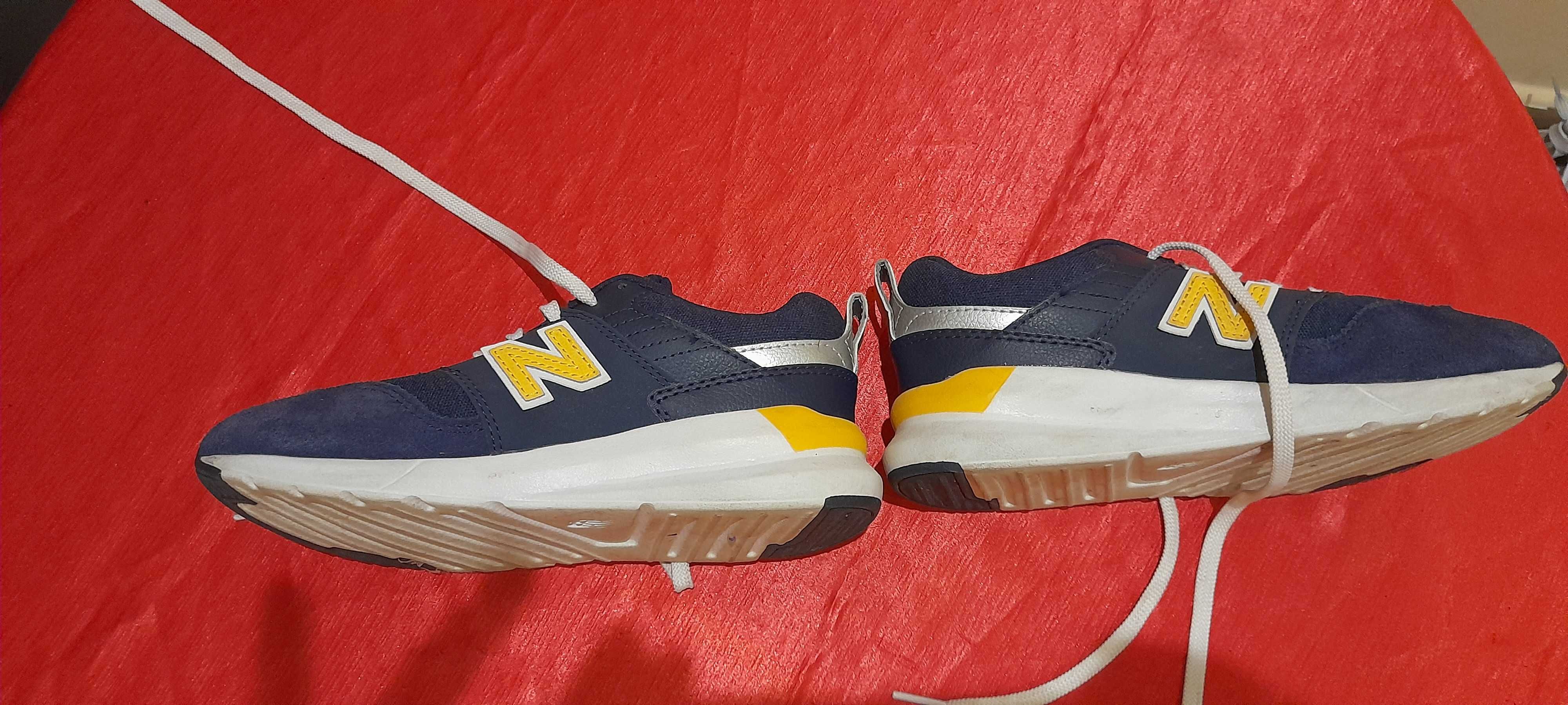 Buty sportowe New Balance 34,5