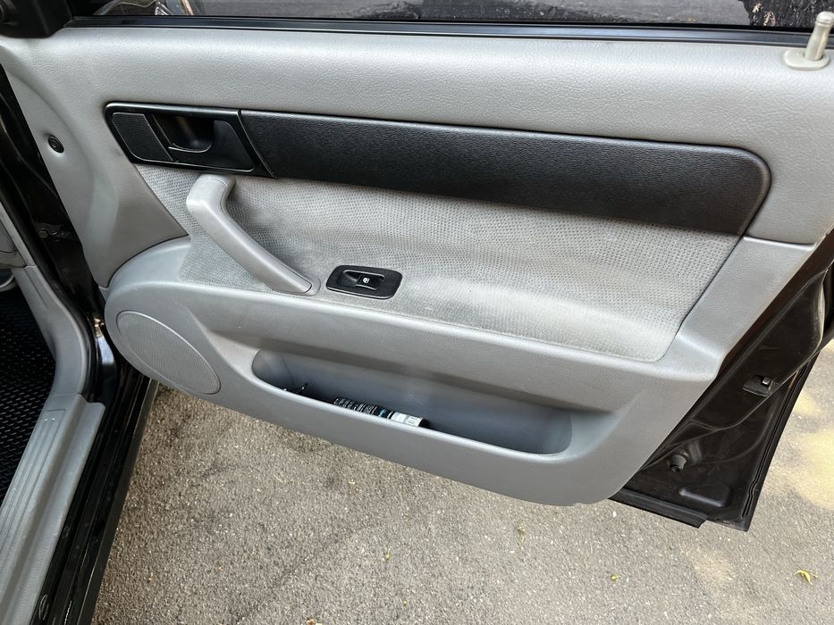 Продам хорошую машину