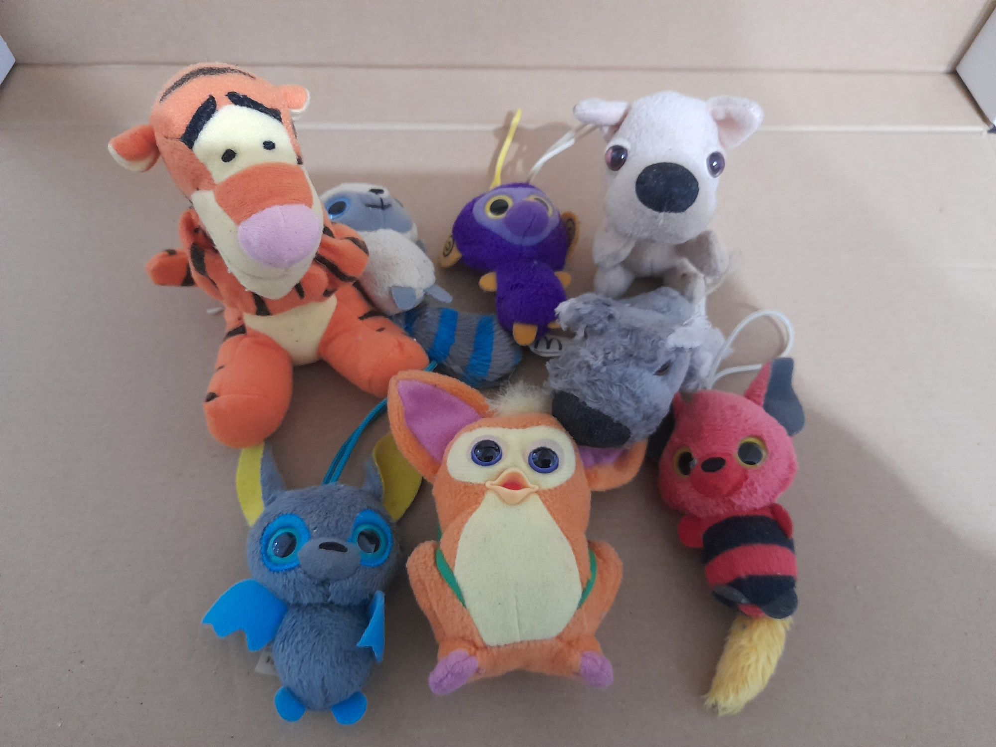 Lote de bonecos de peluche da McDonald's