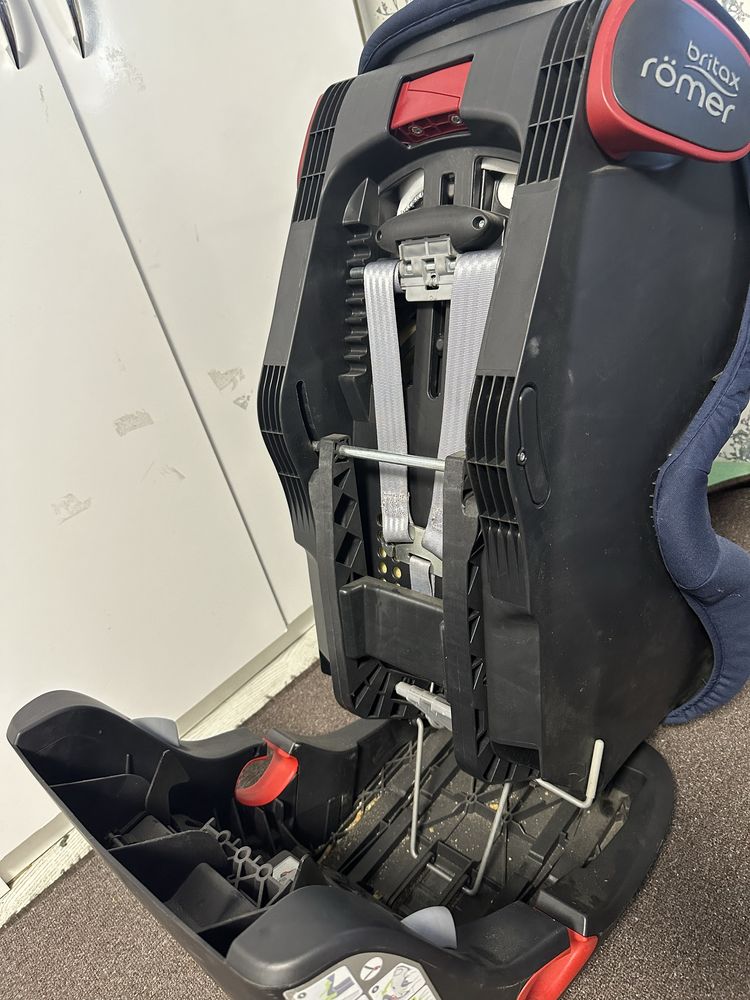Автокресло britax romer