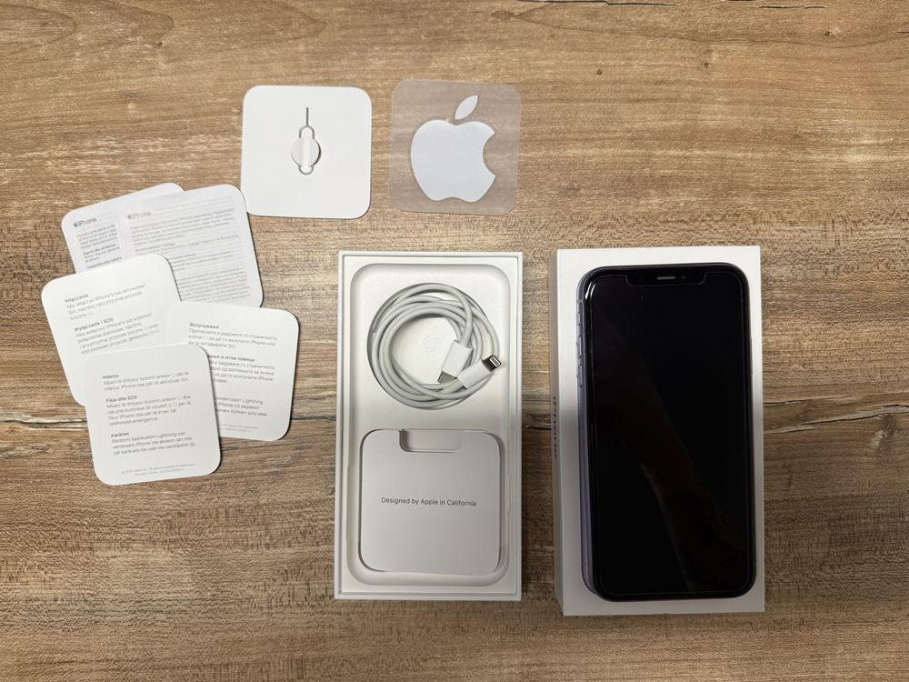 iPhone 11 fioletowy 64 GB + szkło + adapter