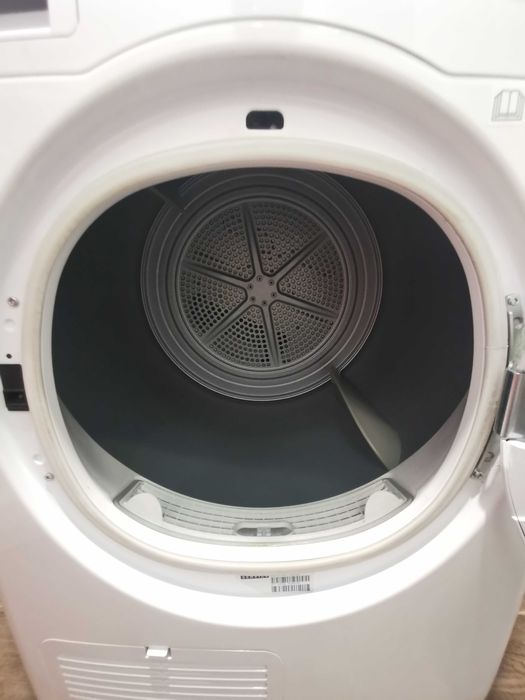 Suszarka kondensacyjna 6 kg WHIRLPOOL AZB 6670