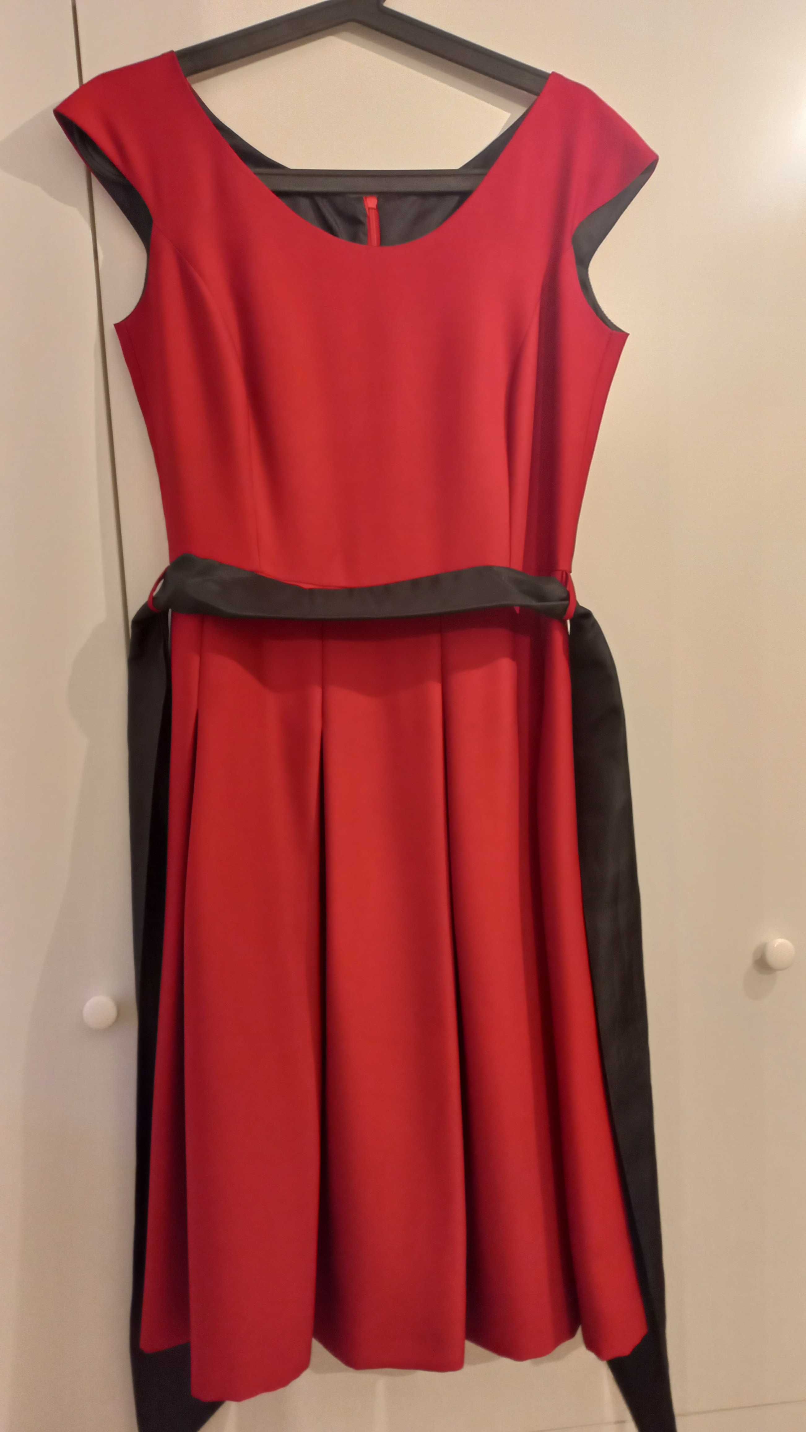 Elegancka czerwona sukienka, rozmiar 38