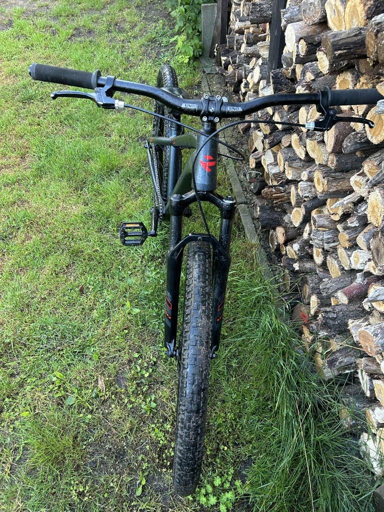 Rower wyczynowy dirt kands colt 2024