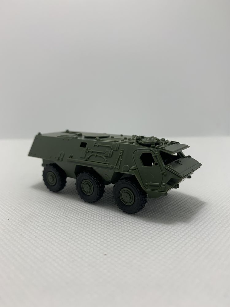 Miniatura veiculo reconhecimento militar Roco H0 1/87