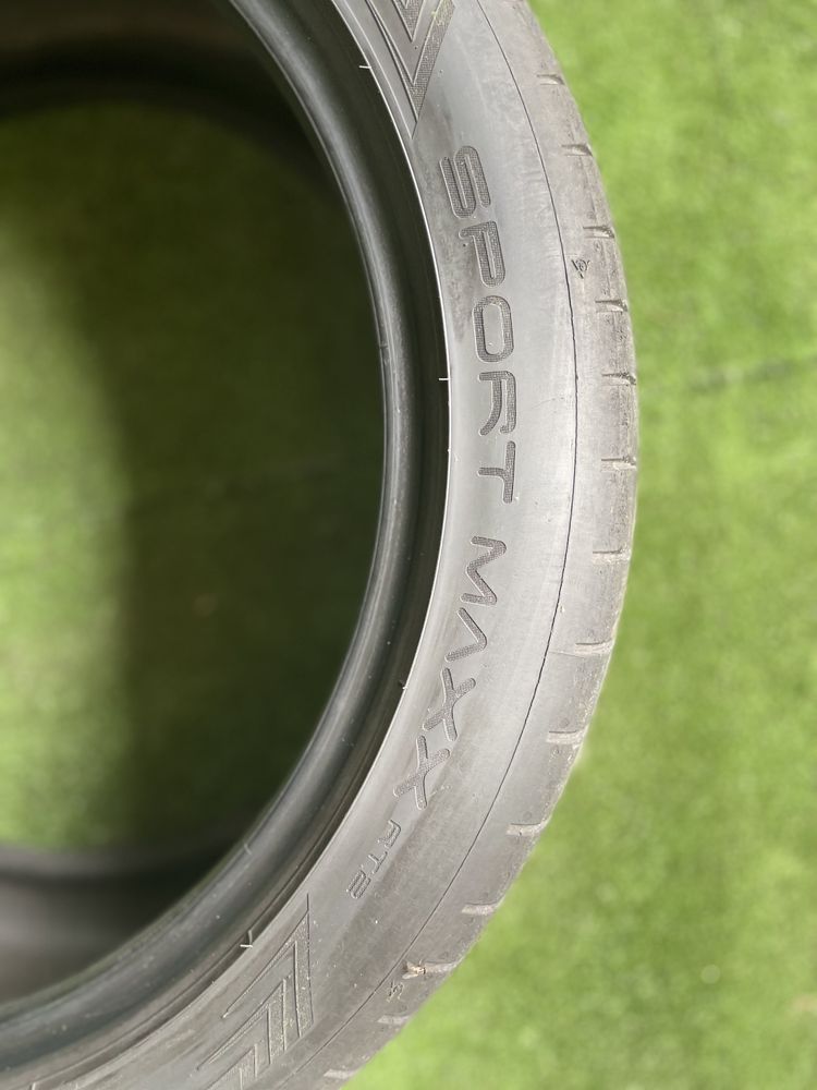 Opony Letnie 255/40ZR19 Dunlop