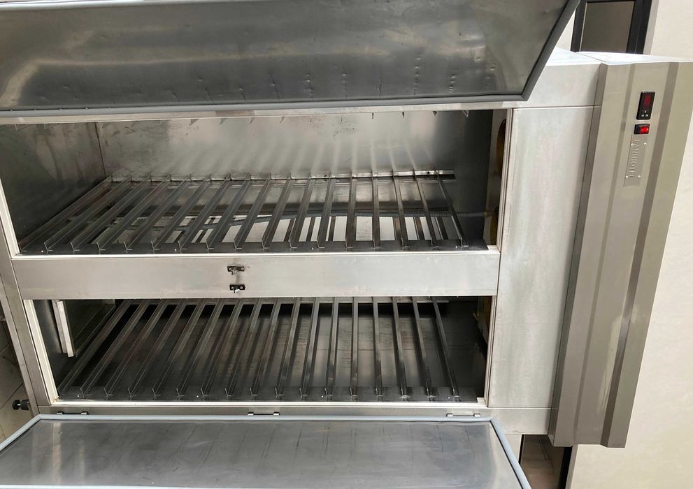 Armário inox refrigerado para tabuleiros pastelaria