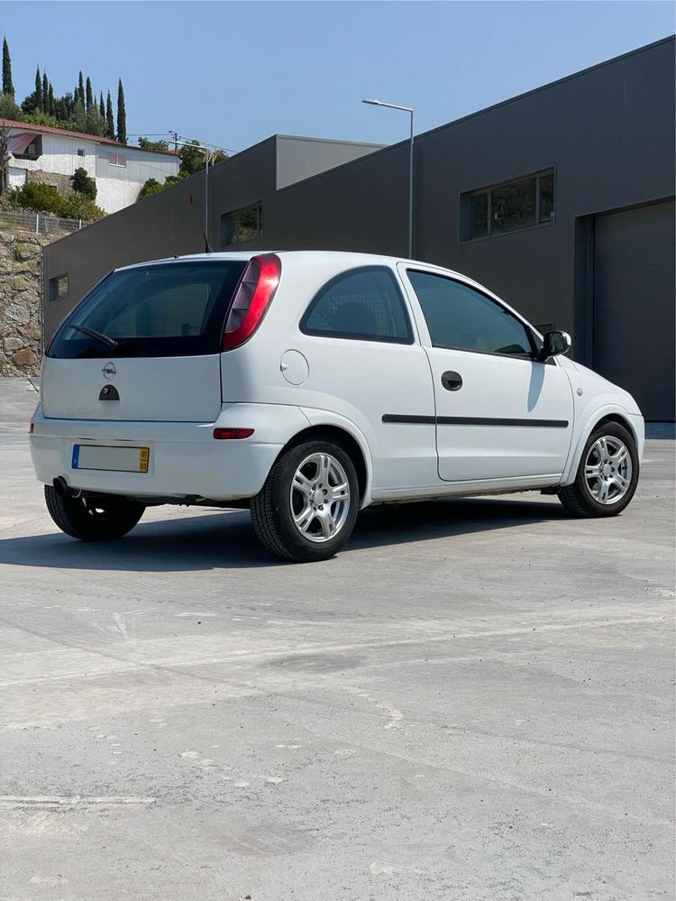 Opel Corsa C 1.7 DI Isuzu
