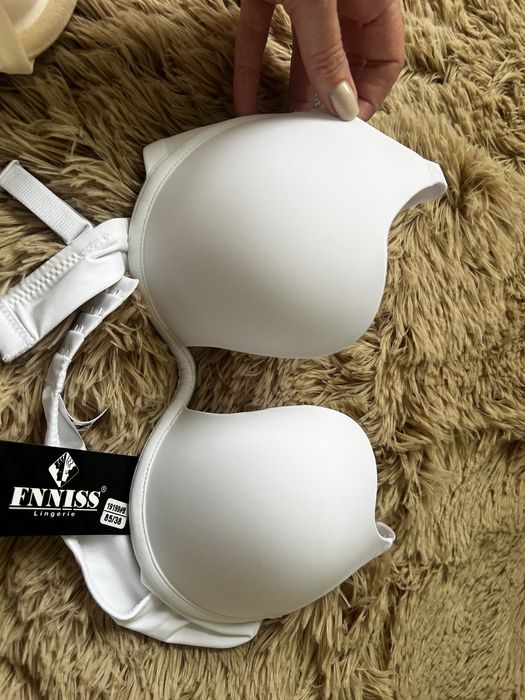 Бюстгалтер жіночий