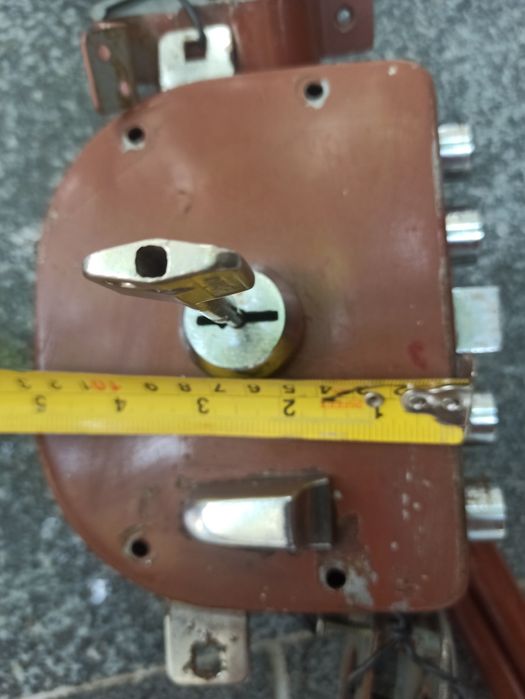 Vendo fechadura de segurança