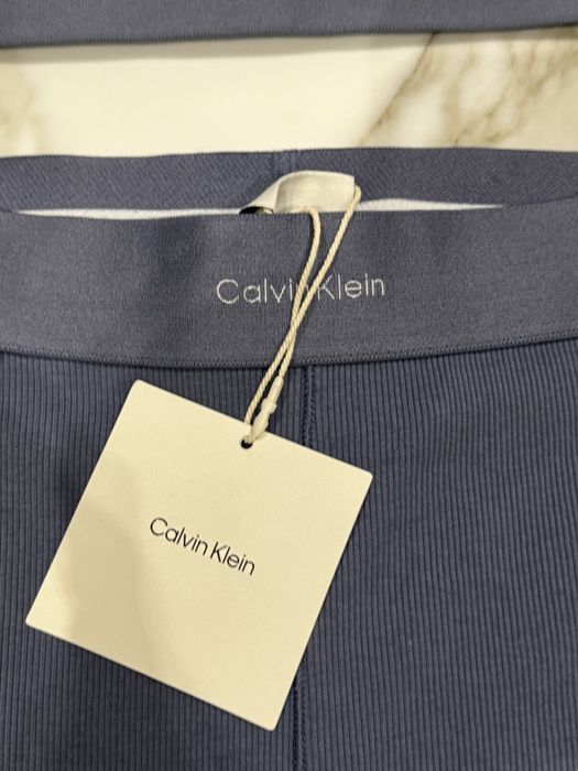 Домашний костюм пижама леггинсы и топ футболка Calvin Klein Underwear