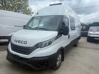 Iveco DAILY 35S18 L4H2  Nowy Model Led  full opcja 7 OSÓB OD REKI  IVECO DAILY 35S18 brygadówka 7 osób