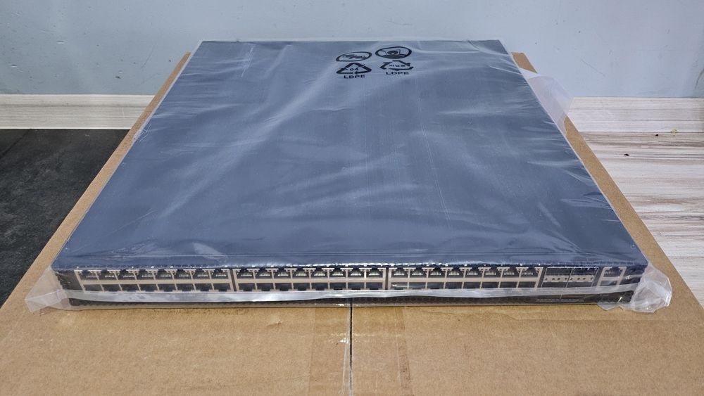 Switch HP JL316A - HP Altoline 6921  48XGT 6Q nowy