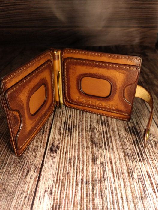 Зажим для купюр .