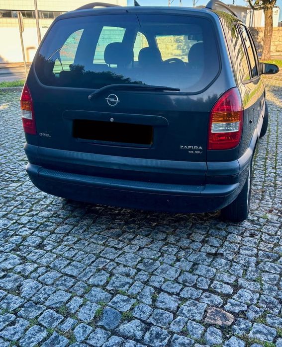 Opel zafira  7 lugares a gasolina
