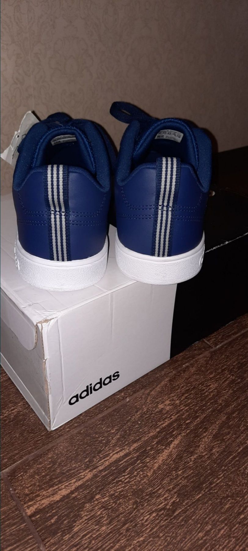 Adidas оригінал 44