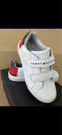 Tommy Hilfiger 32 р кроссовки на липучках