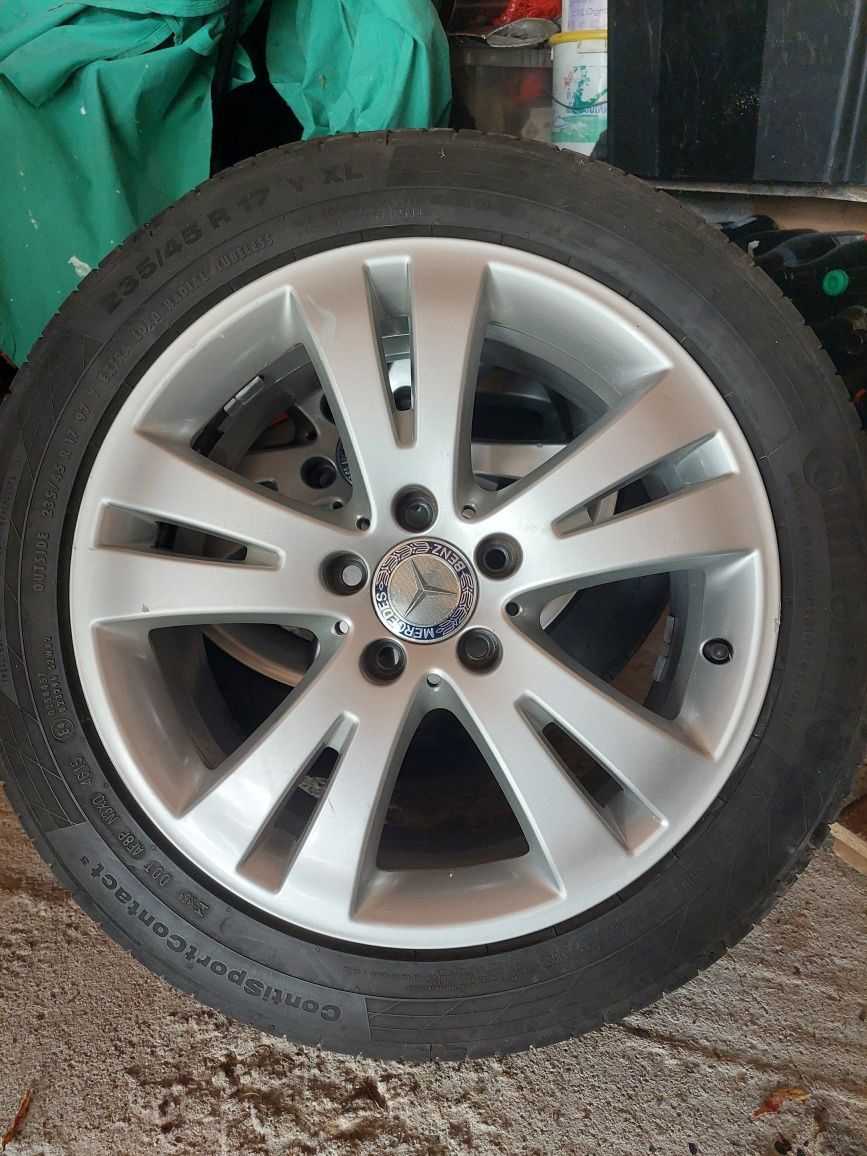 Jantes e pneus Mercedes 17"