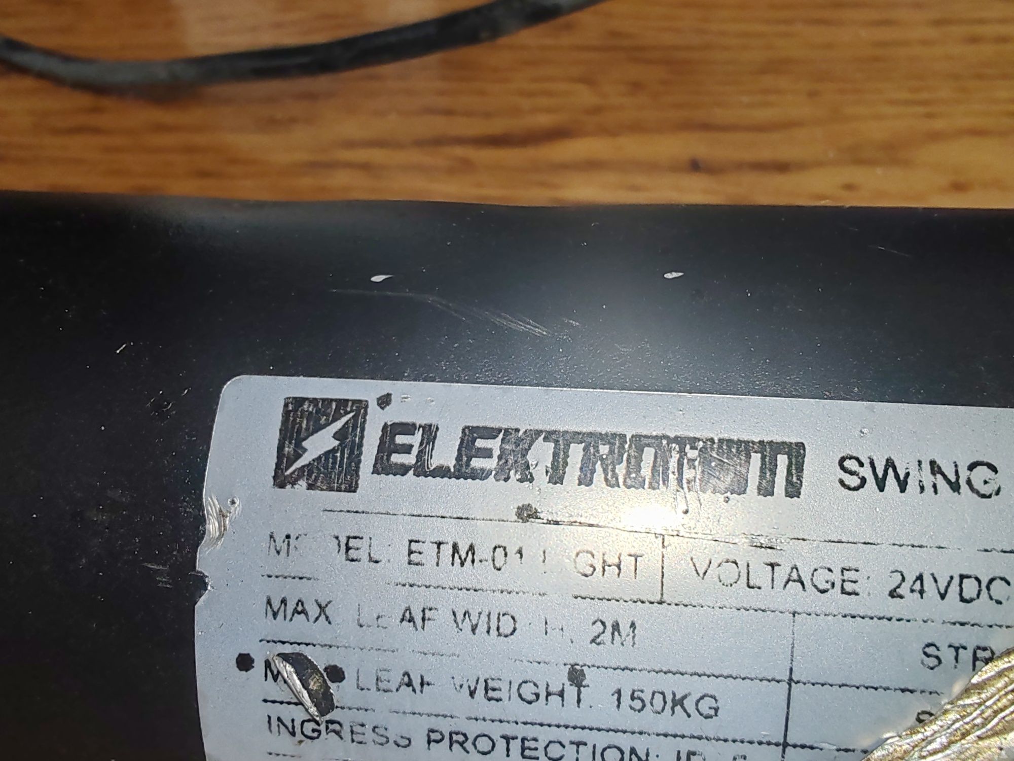 Siłownik do bramy Elektrobim ETM -01