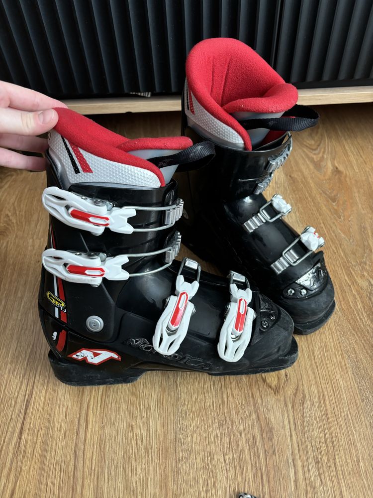 Dziecięce buty narciarskie
