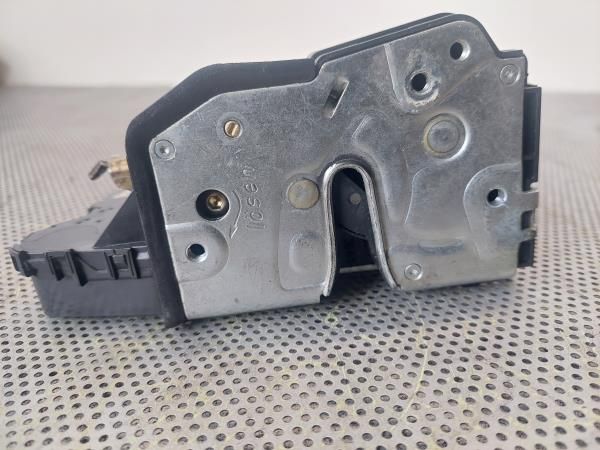 Fechadura / fecho porta trás direito BMW 3 (E46)