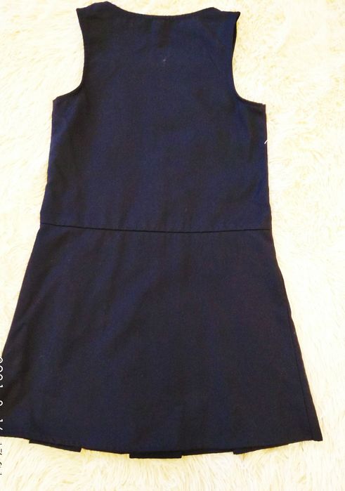 Шкільні сукні для дівчаток