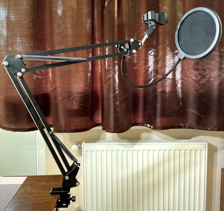 Комплект стойка под микрофон: кроншейн + фиксатор + поп-фильтр