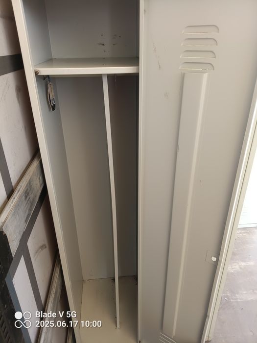 Szafk bardzo ładne bhp pracownicze socjalne ubraniowa odzieżowa