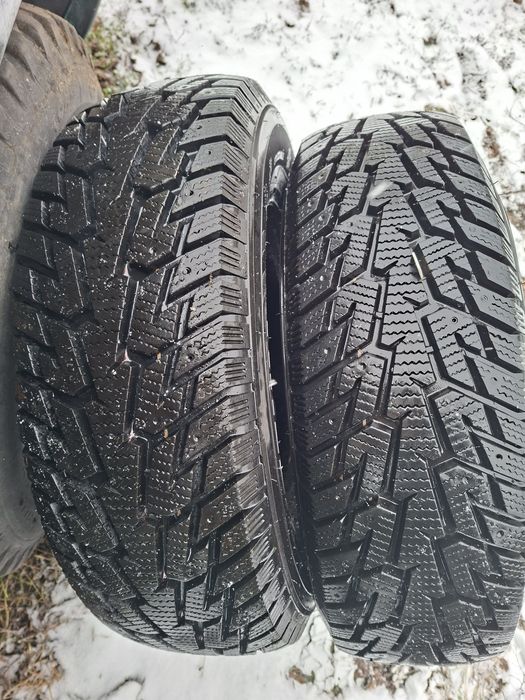 Opony Zimowe 2szt 235/75R15 jak Nowe