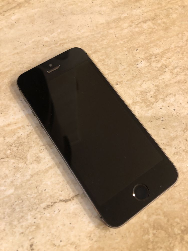 iPhone 5S 16Gb Space Gray