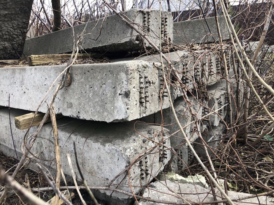 Продам бордюри дорожні залізобетонні