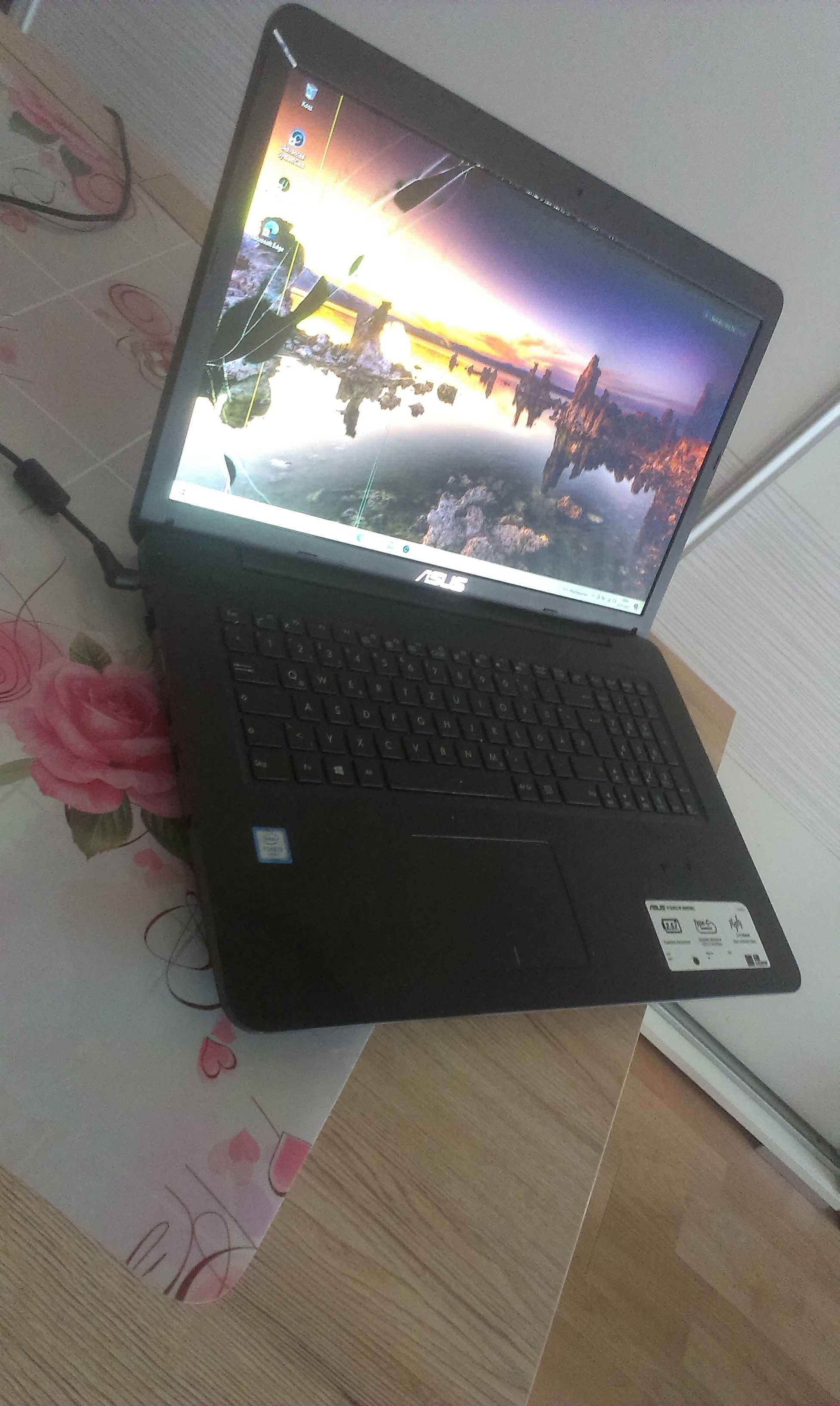sprzedam asus f756u intel core i3 -6006u-6gen  cpu 2,00ghz,ssd128g,4gb