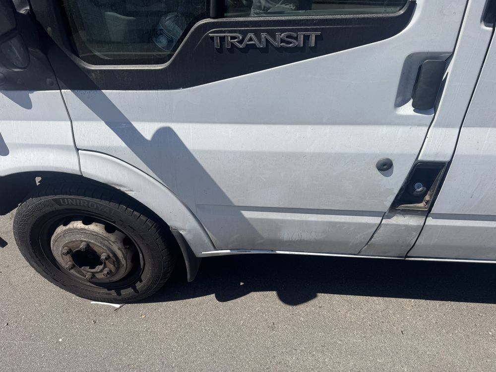 Ford Transit Caixa Aberta 2009 – Motor com distribuição partida