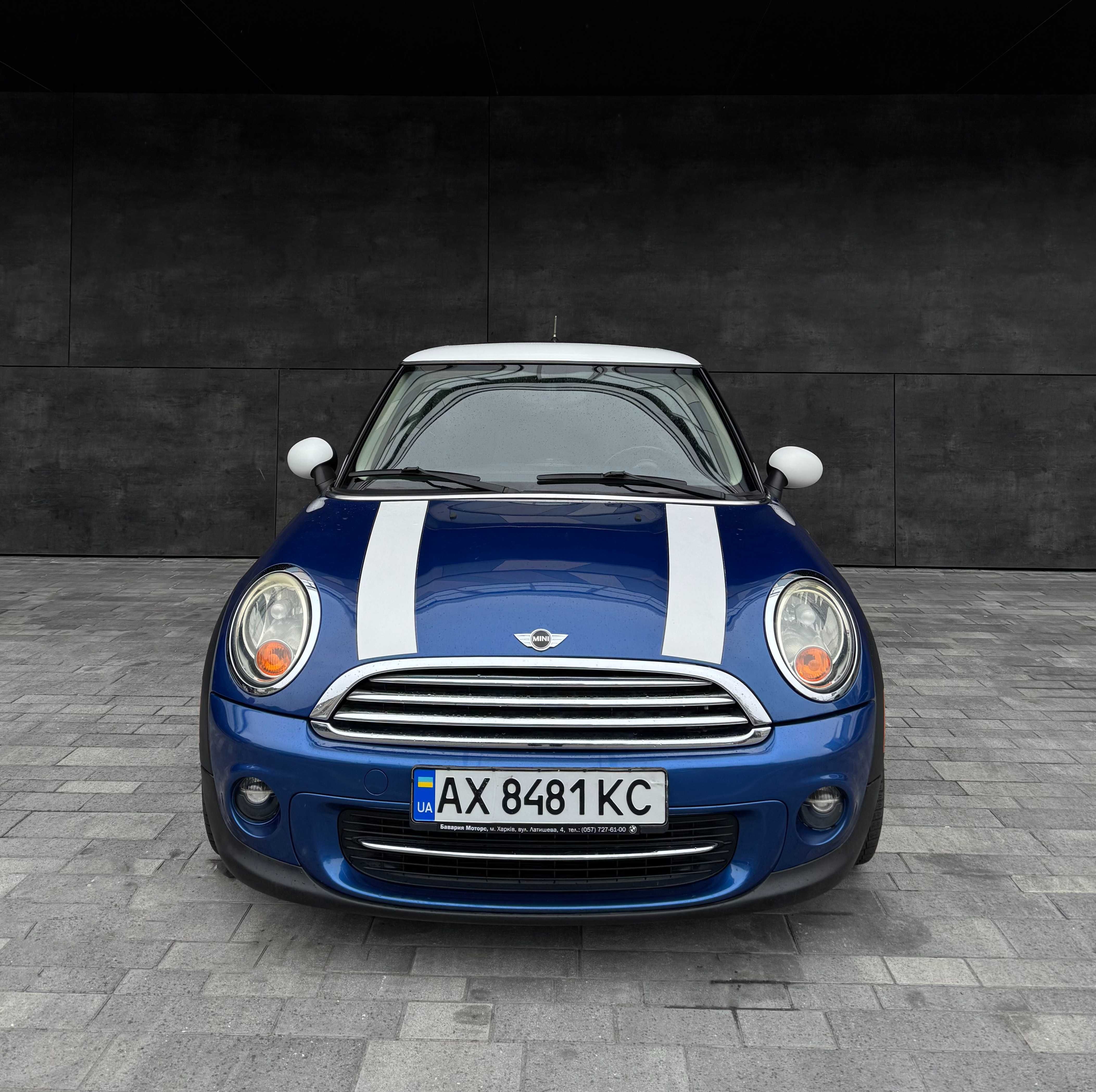 Продам Mini Cooper Hatch 2012