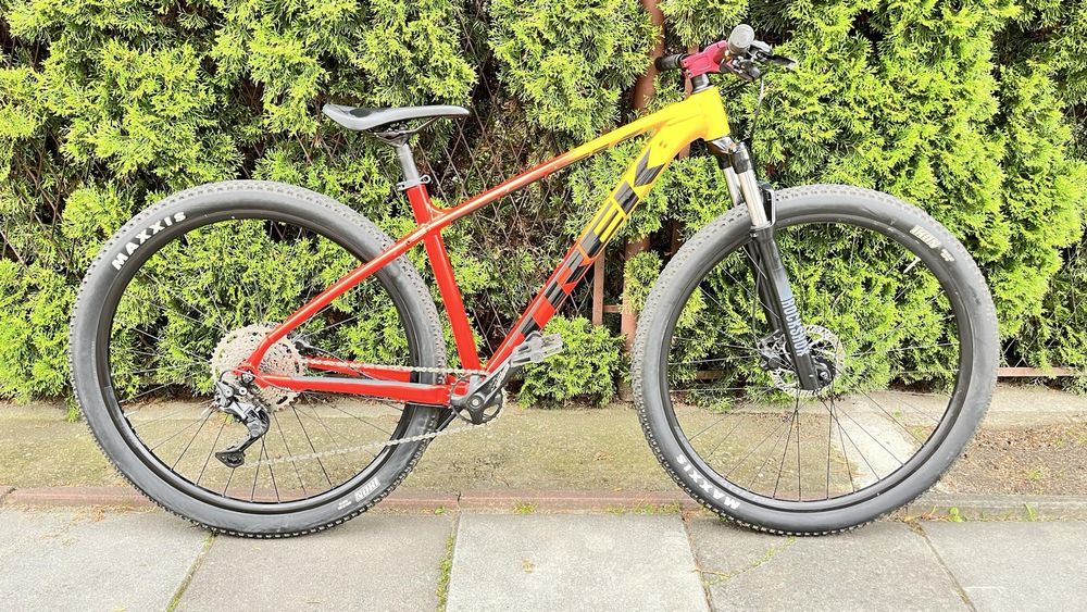 TREK merlin 7 29” Rockshox