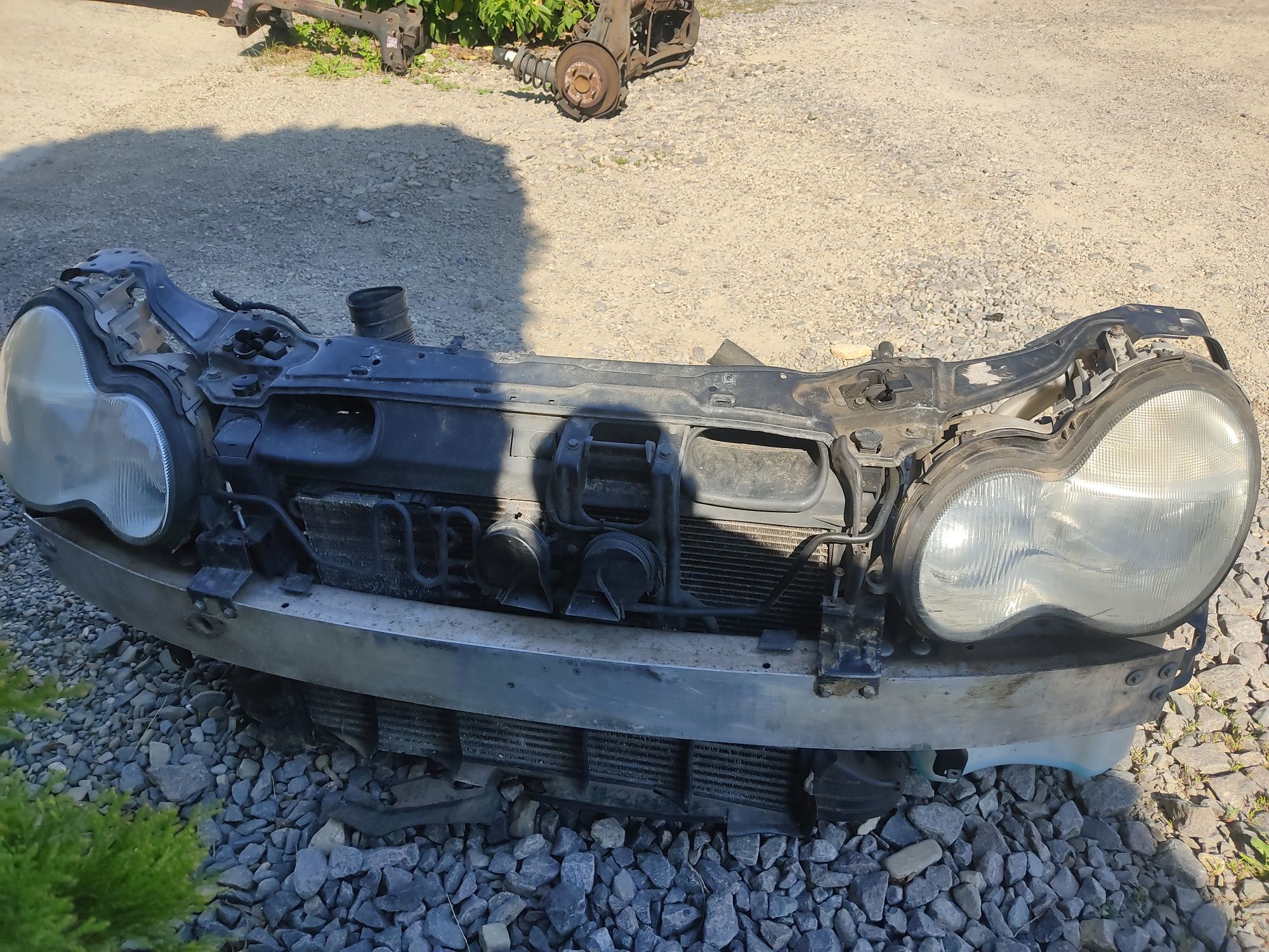 Передня панель Mercedes Benz C class W203 2.2crdi  2002р